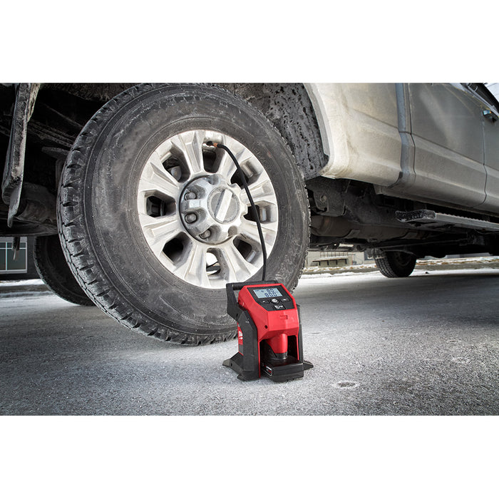 Milwaukee 2475-21XC M12 Compact Inflator Kit - 4